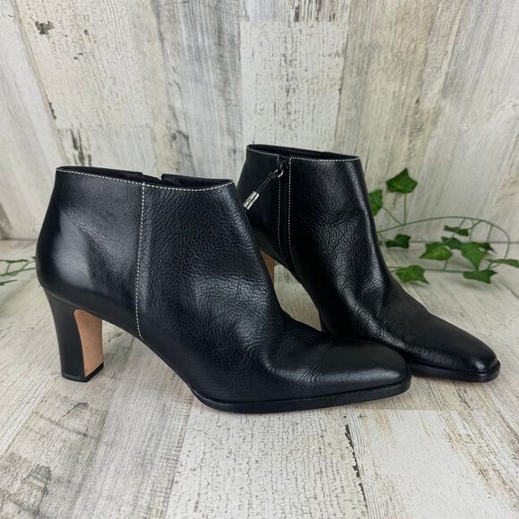 Lauren Ralph Lauren women's black pebbled leather zip up ankle boots size 9B - Picture 1 of 10
